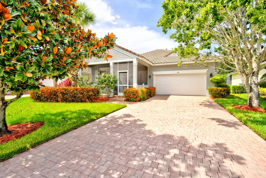 194 NW Willow Grove Avenue Port St Lucie FL 34986