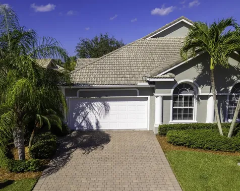 511 NW Red Pine Way Jensen Beach FL 34957