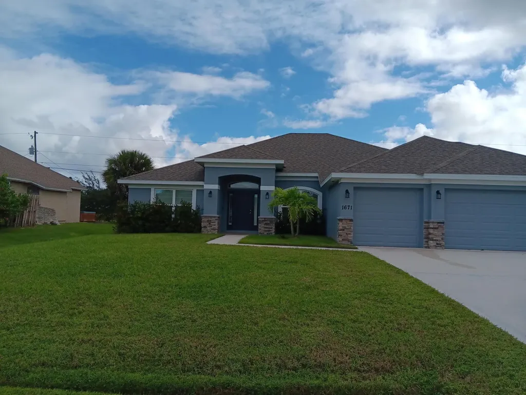 1671 SW Mcallister Lane Port St Lucie FL 34953