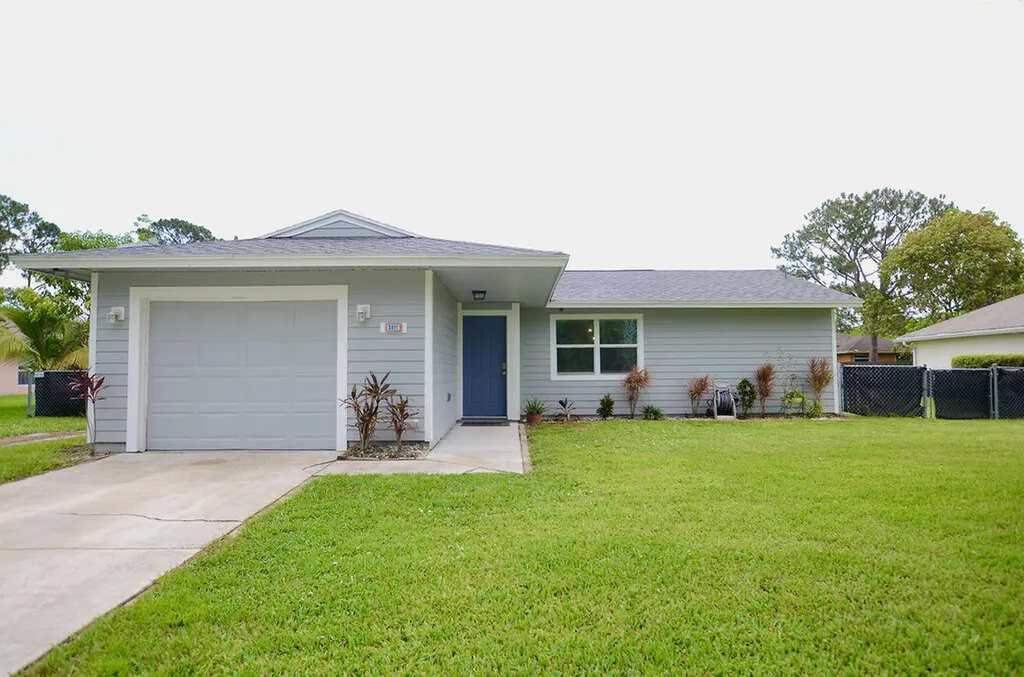 3811 SW Janiga Street Port St Lucie FL 34953