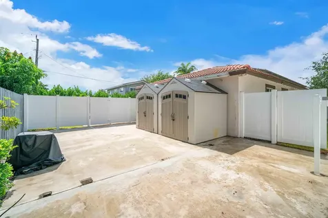 1 Tam O Shanter Lane Boca Raton FL 33431