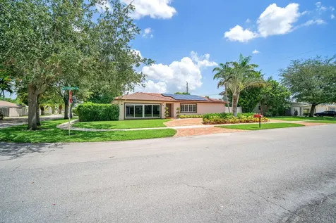 1 Tam O Shanter Lane Boca Raton FL 33431