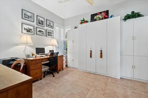 258 E Tall Oaks Circle Palm Beach Gardens FL 33410