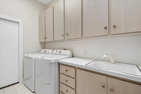 258 E Tall Oaks Circle Palm Beach Gardens FL 33410