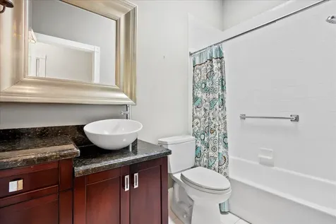 258 E Tall Oaks Circle Palm Beach Gardens FL 33410