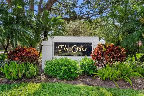 258 E Tall Oaks Circle Palm Beach Gardens FL 33410
