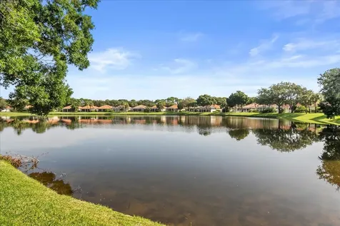 258 E Tall Oaks Circle Palm Beach Gardens FL 33410