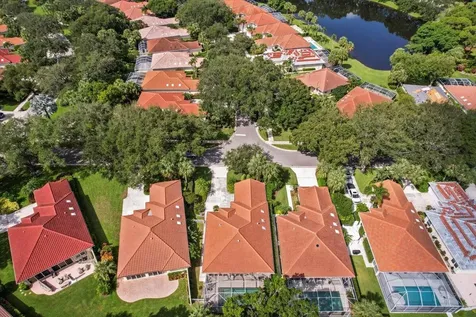 258 E Tall Oaks Circle Palm Beach Gardens FL 33410