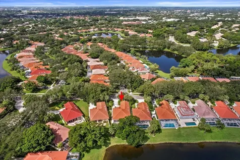 258 E Tall Oaks Circle Palm Beach Gardens FL 33410