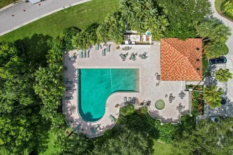 258 E Tall Oaks Circle Palm Beach Gardens FL 33410
