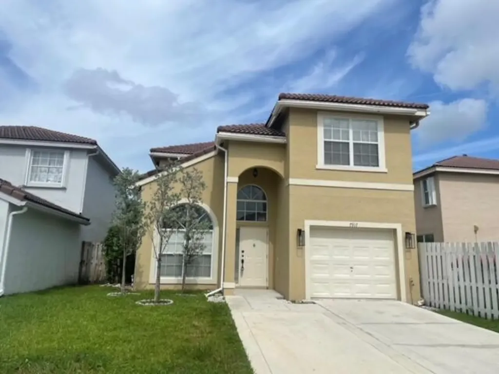 7917 Lakewood Cove Court Lake Worth FL 33467