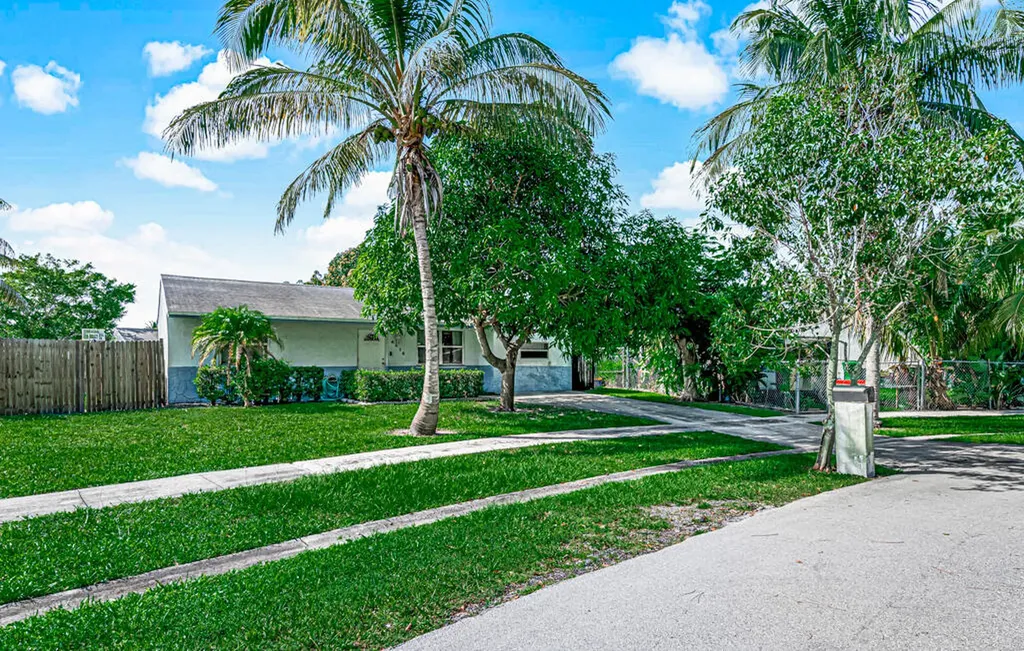 4216 Caesar Circle Greenacres FL 33463