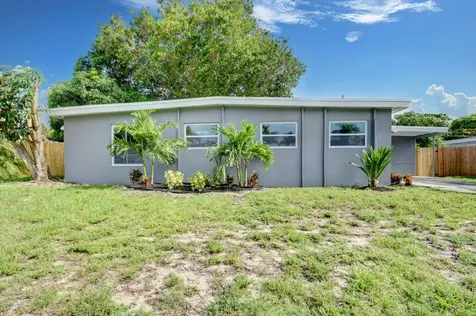 1325 Lake Geneva Drive Lake Worth Beach FL 33461