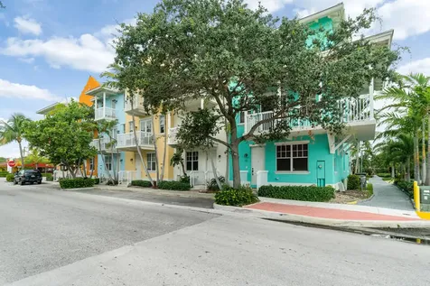 810 3rd Avenue N Lake Worth Beach FL 33460