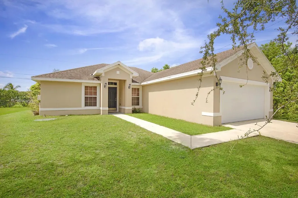 188 SW Sea Lion Road Port St Lucie FL 34953