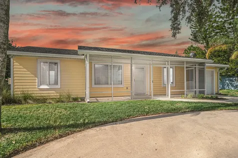 1132 SW Colorado Avenue Port St Lucie FL 34953