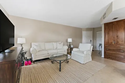 1605 S Us Highway 1 Jupiter FL 33477