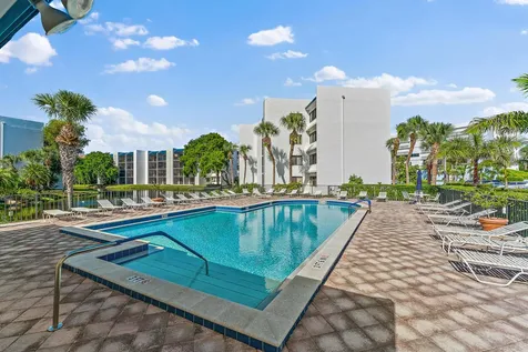 1605 S Us Highway 1 Jupiter FL 33477