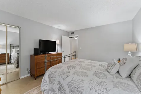 1605 S Us Highway 1 Jupiter FL 33477