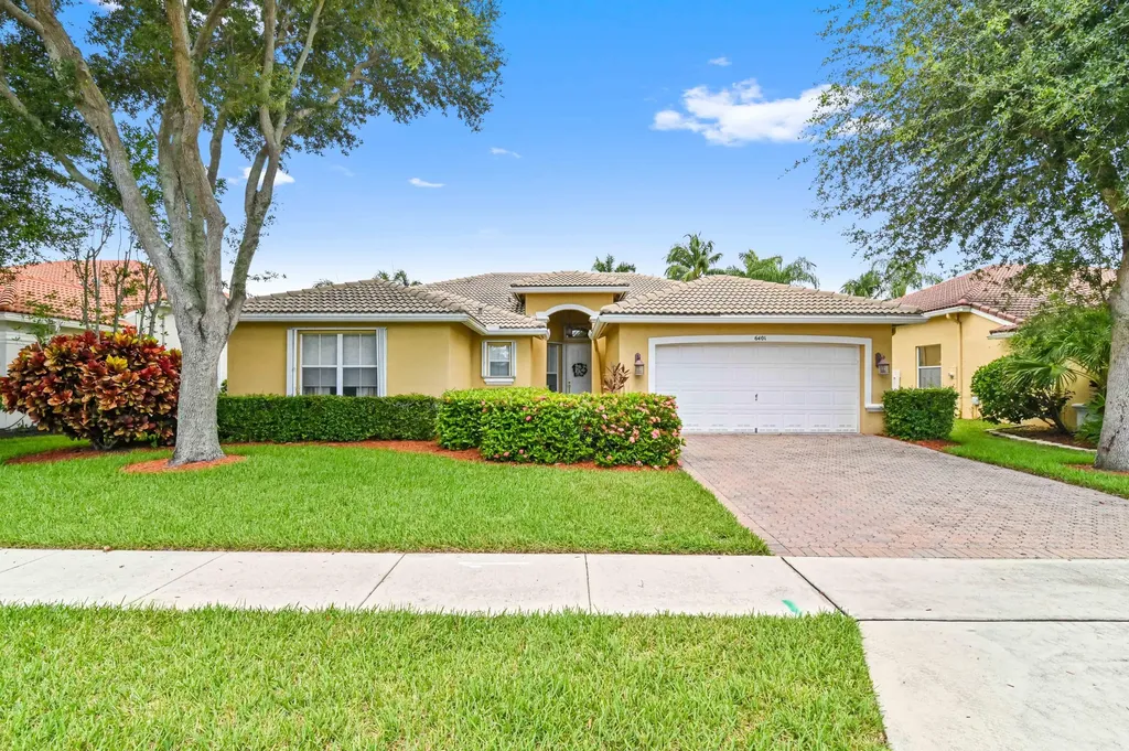 6401 Shadow Creek Village Circle Lake Worth FL 33463