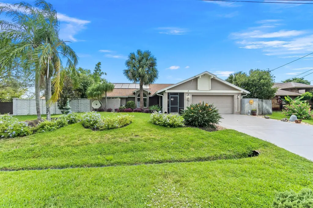417 SW Whitmore Drive Port St Lucie FL 34984
