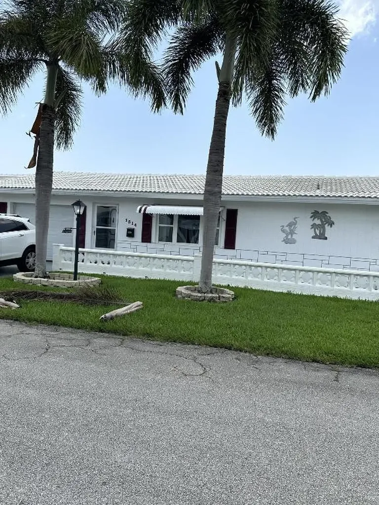 1514 SW 21st Street Boynton Beach FL 33426