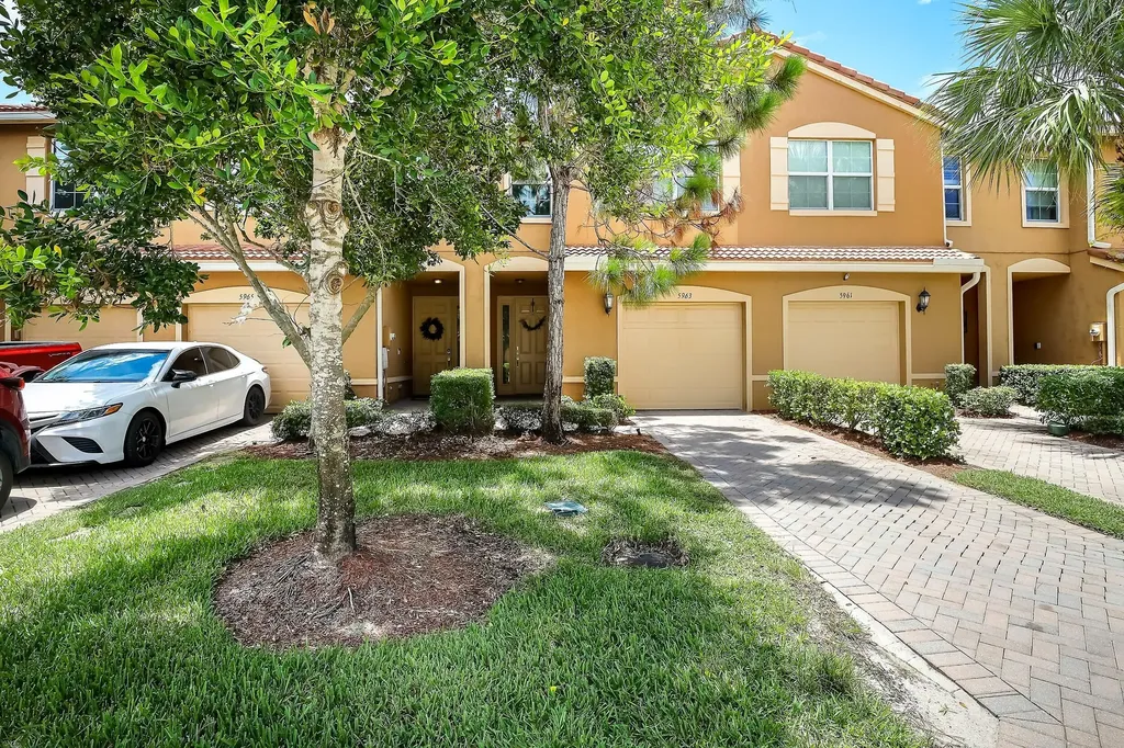 5963 Monterra Club Drive Lake Worth FL 33463