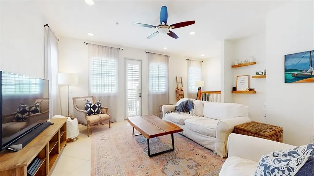 290 NE 5th Avenue Delray Beach FL 33483