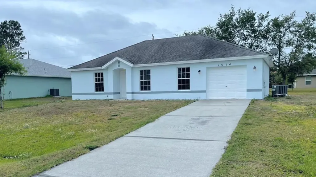 1514 SW California Boulevard Port St Lucie FL 34953