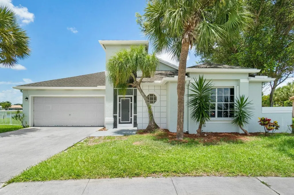 18851 La Costa Lane Boca Raton FL 33496