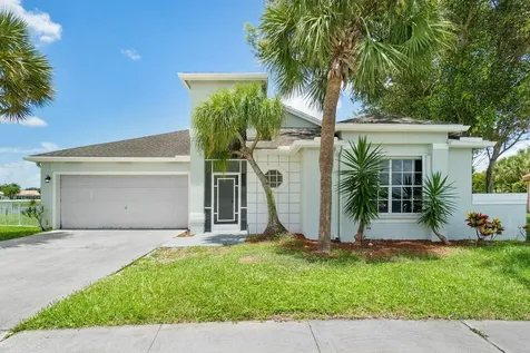 18851 La Costa Lane Boca Raton FL 33496