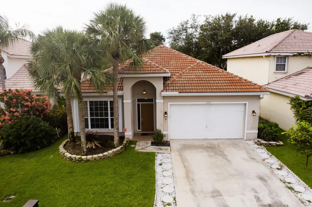 10932 N Danbury Way Boca Raton FL 33498