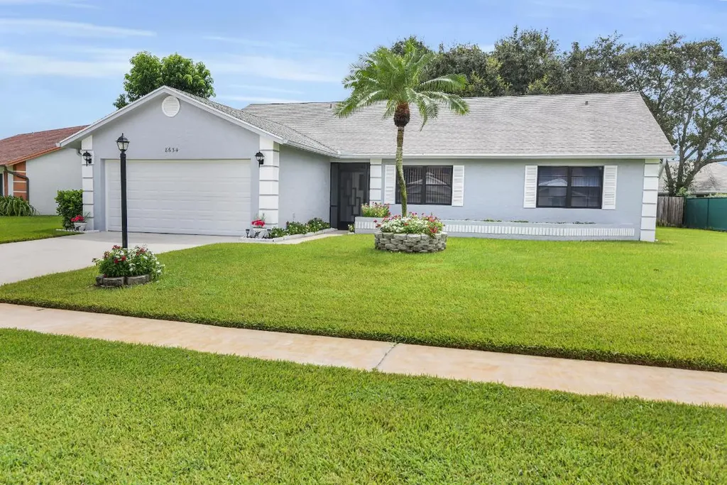 8634 White Egret Way Lake Worth FL 33467