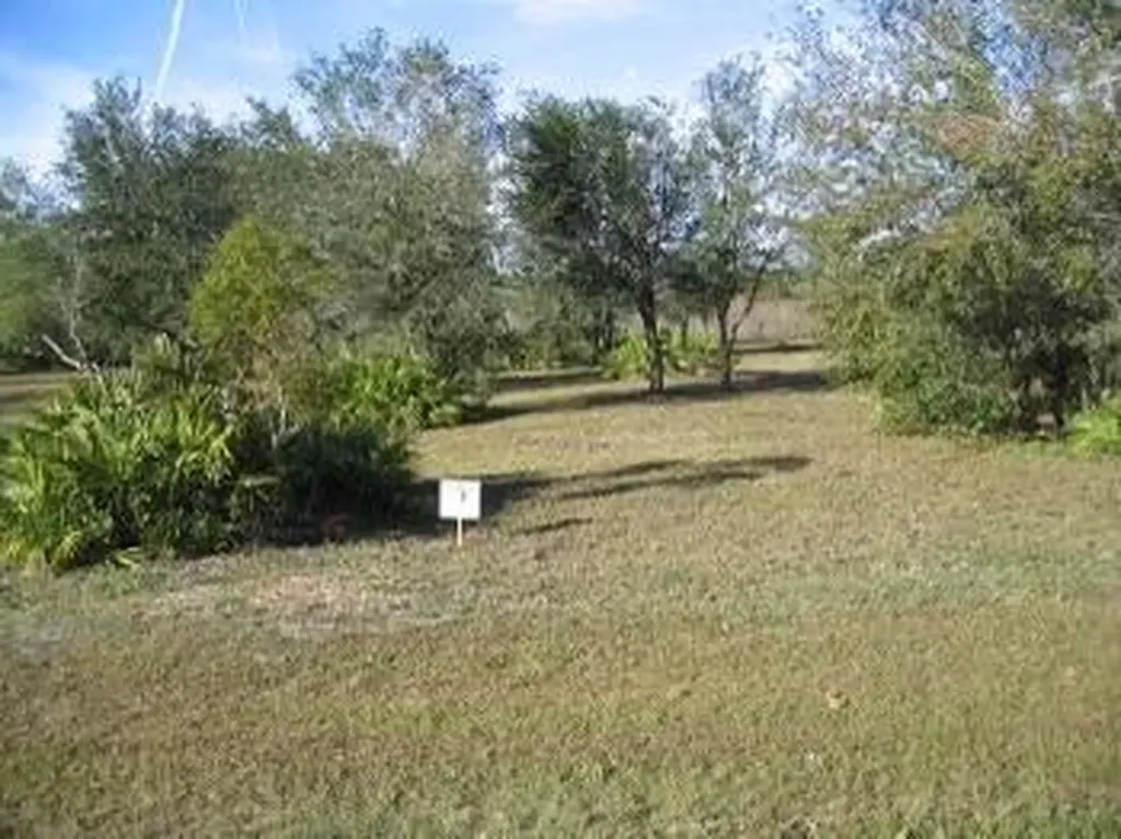 000 Canoe Creek Road Kenansville FL 34739