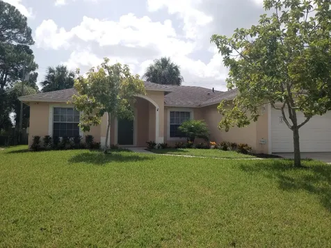 1661 SW Salvatierra Boulevard Port St Lucie FL 34987