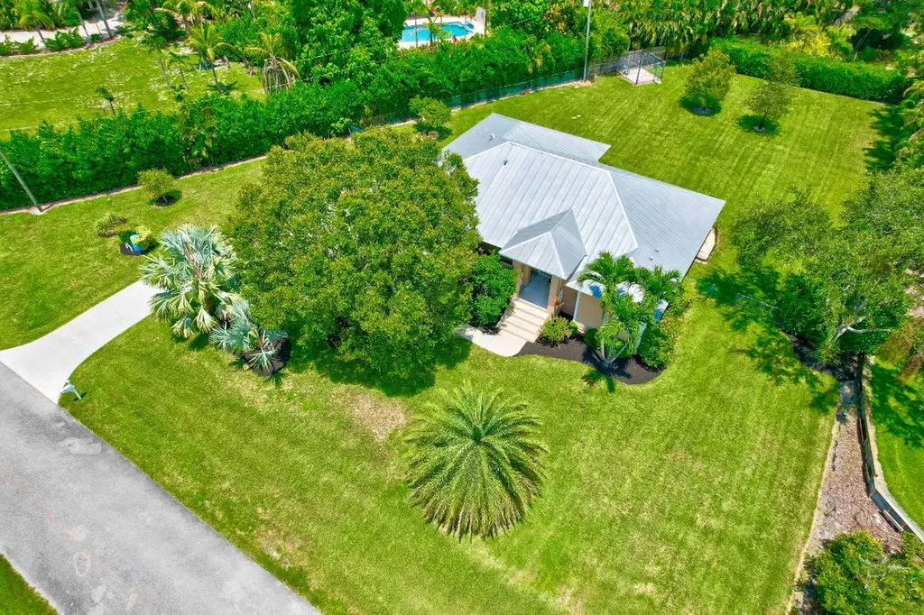 12953 SE Hibiscus Drive Hobe Sound FL 33455