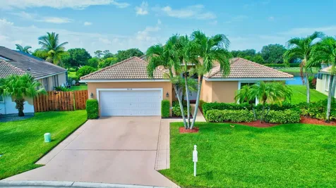 9224 Cove Point Circle Boynton Beach FL 33472