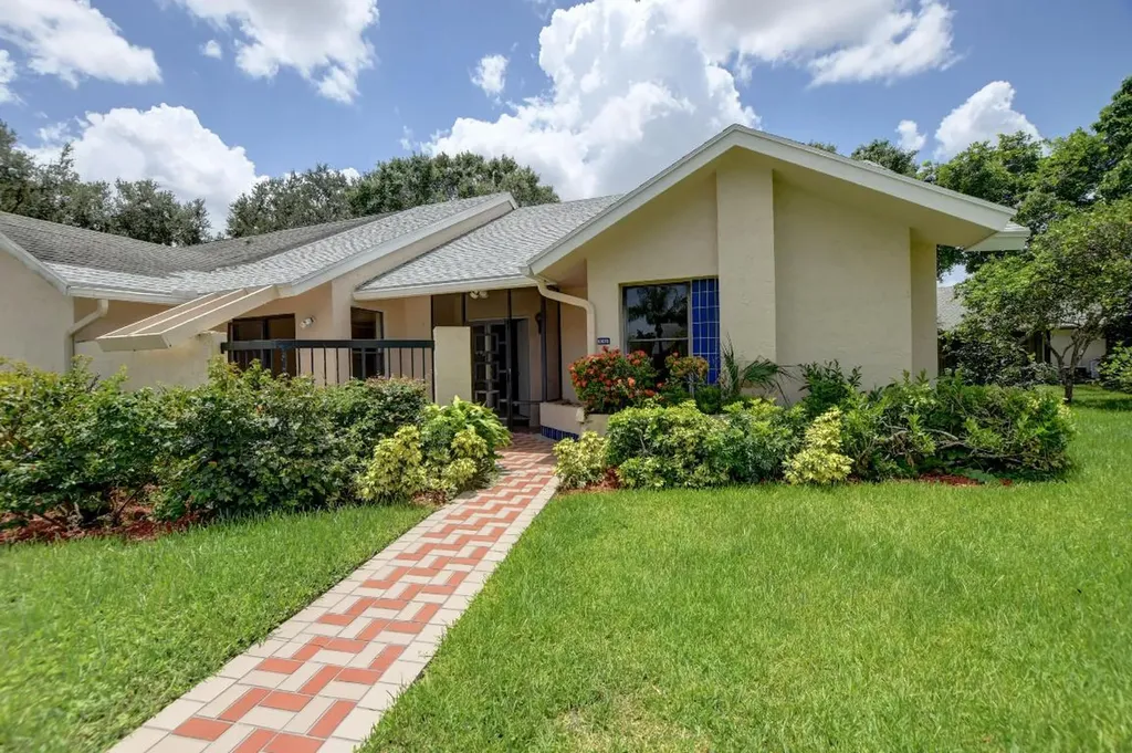 10876 Waterberry Court Boca Raton FL 33498