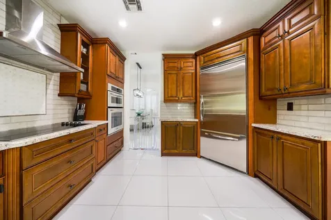 6836 NW 66th Way Parkland FL 33067