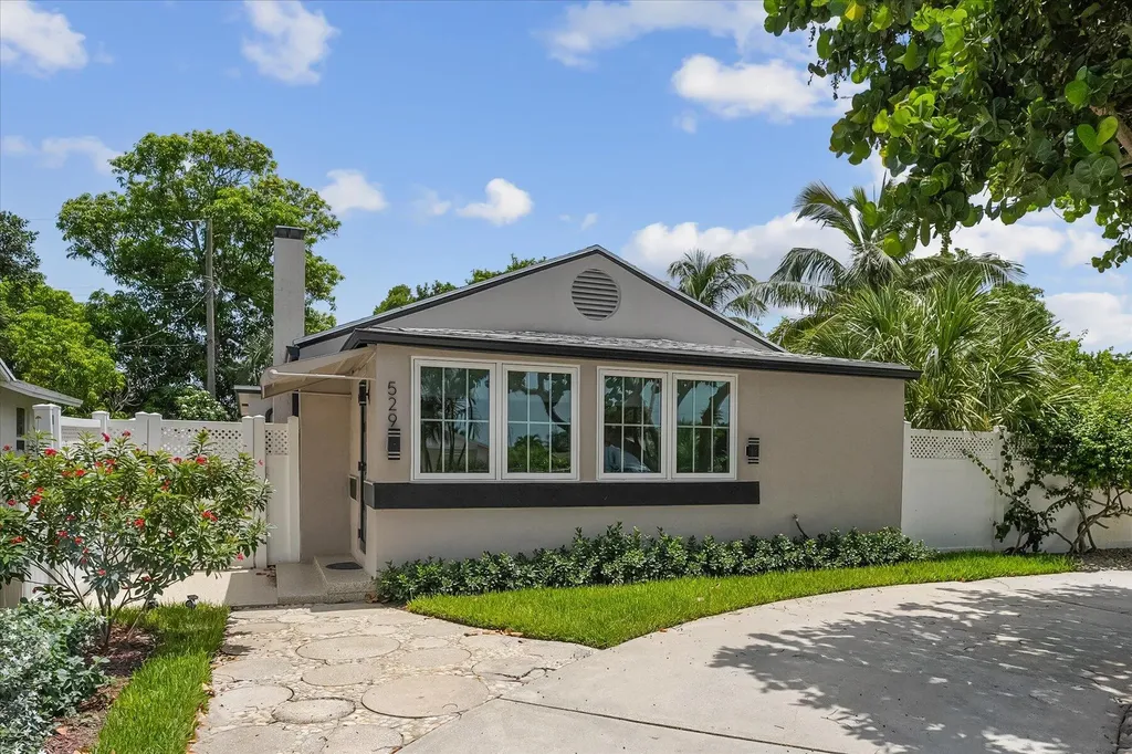 529 20th Avenue N Lake Worth Beach FL 33460
