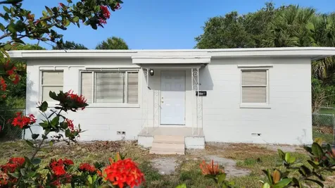 516 N 26th Street Fort Pierce FL 34947