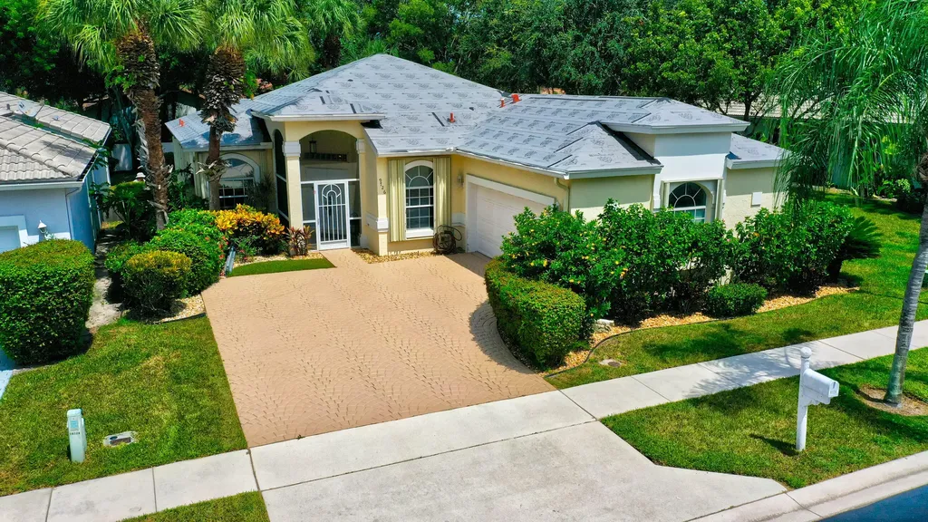 9726 Arbor View Drive N Boynton Beach FL 33437