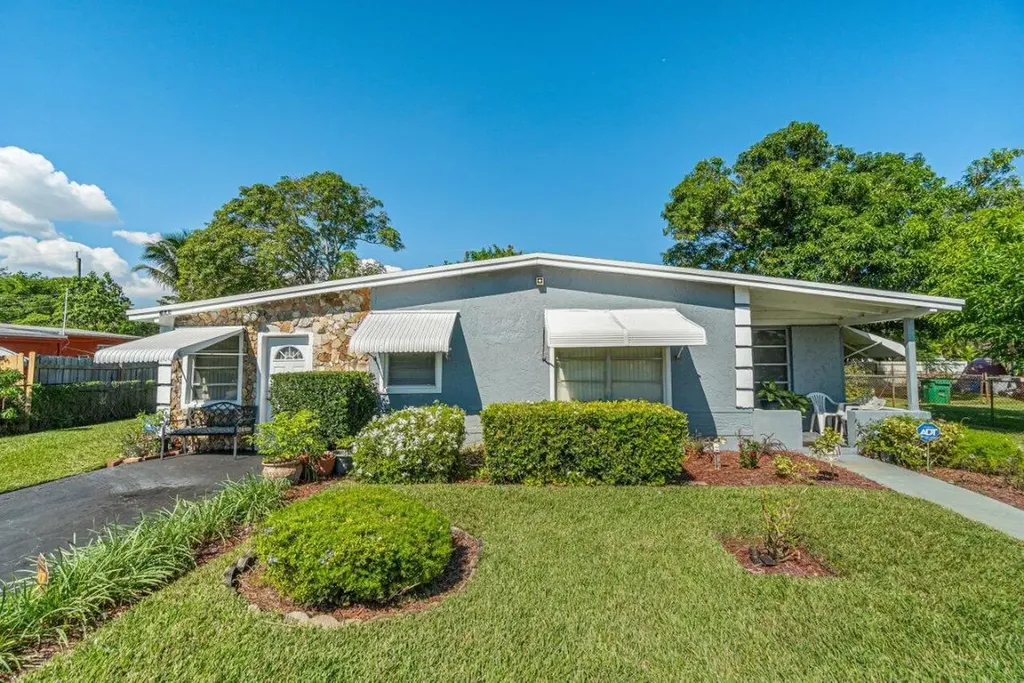3411 NW 5th Court Lauderhill FL 33311