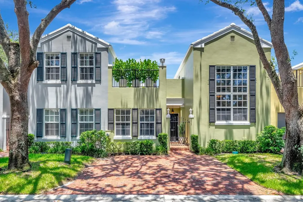 5907 Catesby Street Boca Raton FL 33433