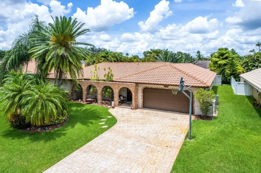 10937 NW 14th Street Coral Springs FL 33071