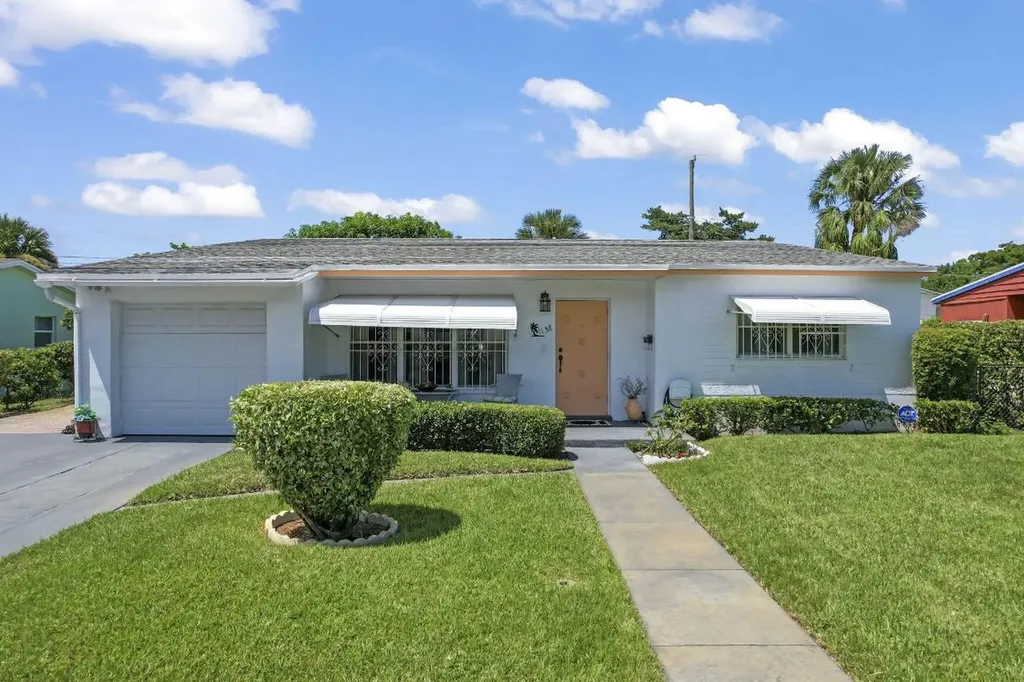 1138 W 23rd Street Riviera Beach FL 33404