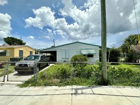 2600 Avenue M Riviera Beach FL 33404