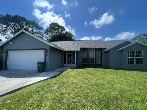 225 NW Virgo Court Port St Lucie FL 34983