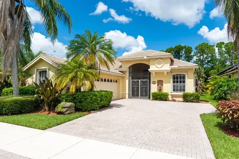 706 SW Great Exuma Cove Port St Lucie FL 34986