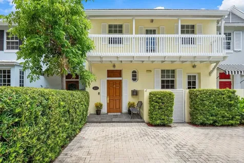880 E Camino Real Boca Raton FL 33432